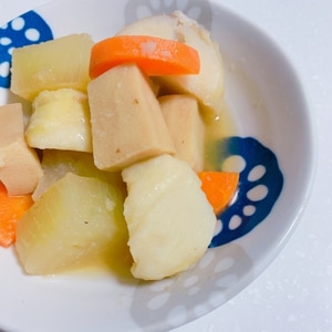 大根・里芋・高野豆腐の煮物